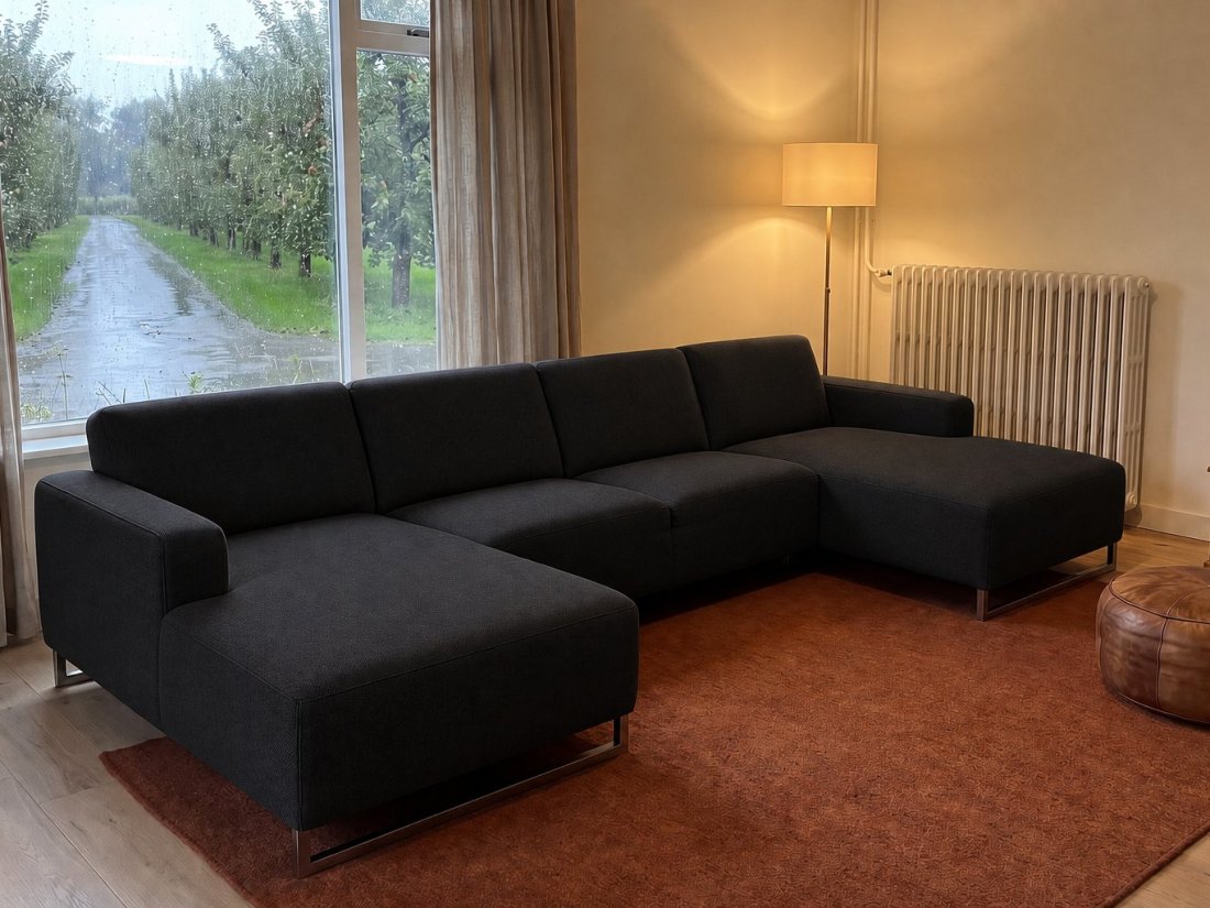 Kerkdriel Longchair + 2 Zits + Longchair in zwart – kleurimpressie – A-meubel