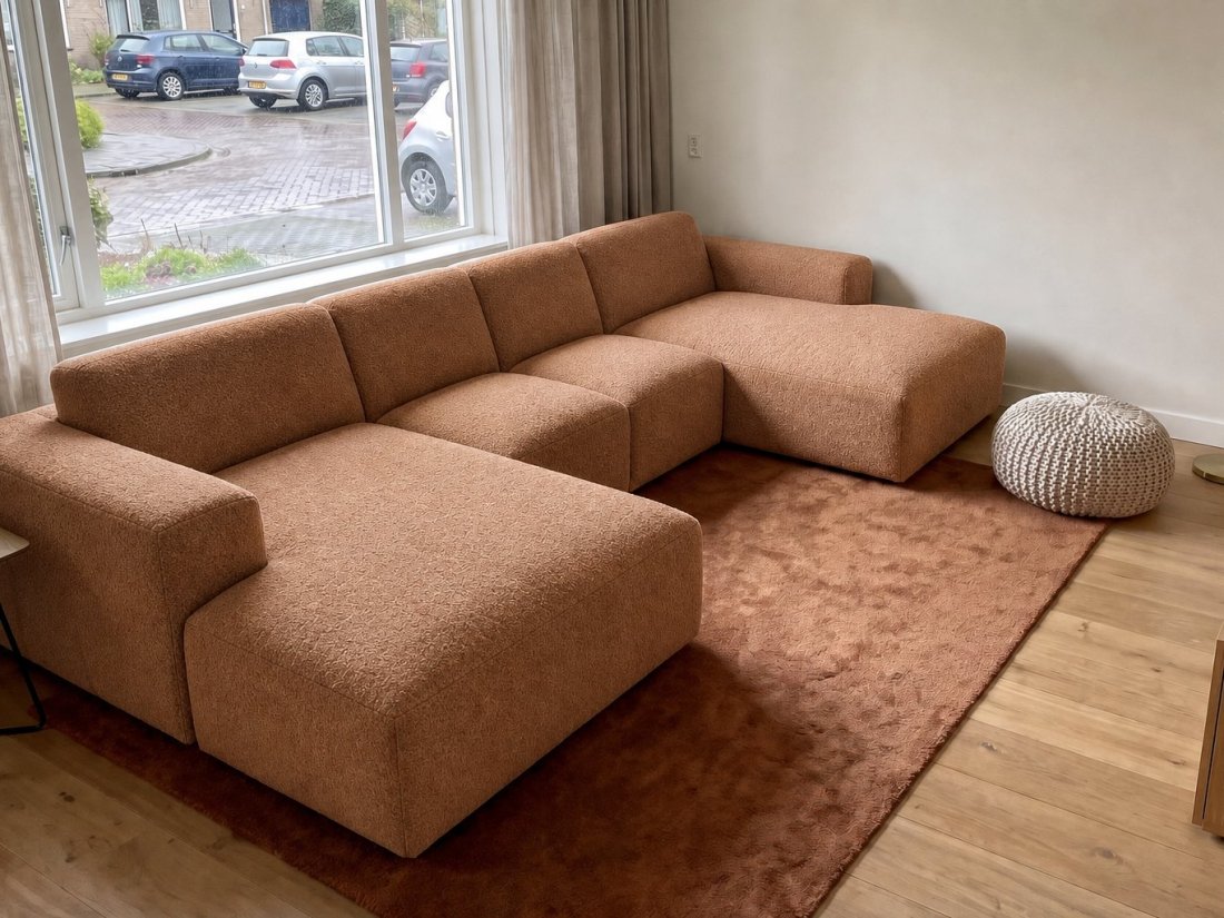 Veenendaal Longchair + 2 Zits + Longchair in cognac – kleurimpressie – A-meubel