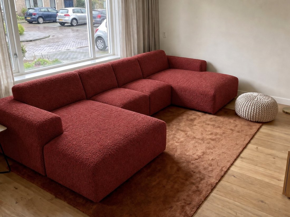 Veenendaal Longchair + 2 Zits + Longchair in rood – kleurimpressie – A-meubel