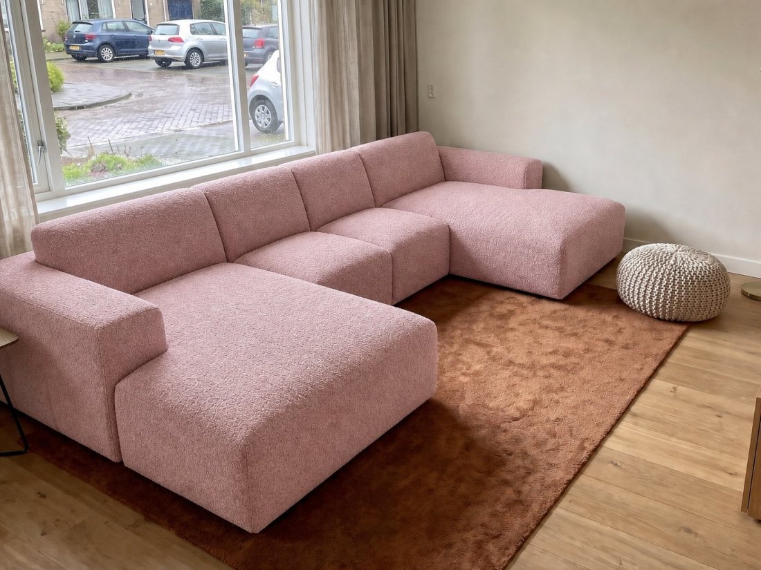 Veenendaal Longchair + 2 Zits + Longchair in roze – kleurimpressie – A-meubel