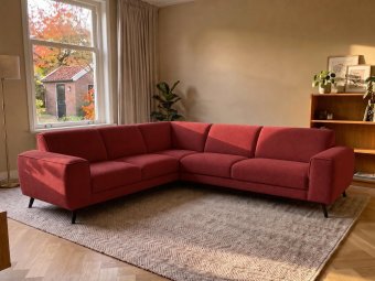 Hoekbank Zwolle in rood – kleurimpressie